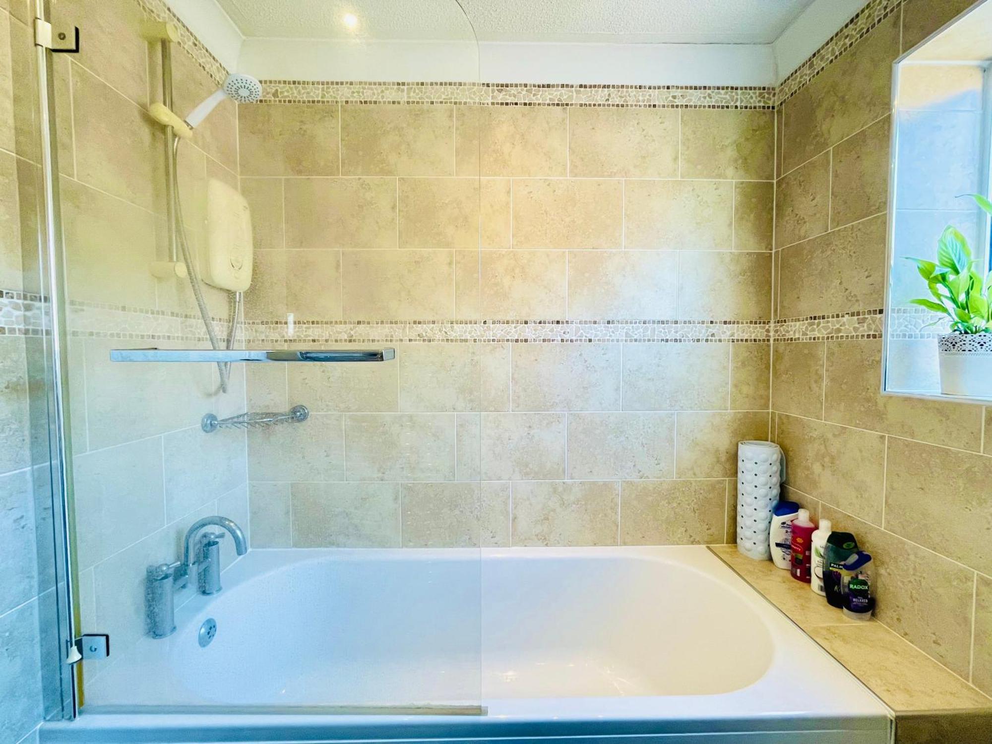 Cosy Quiet Double * Almondsbury