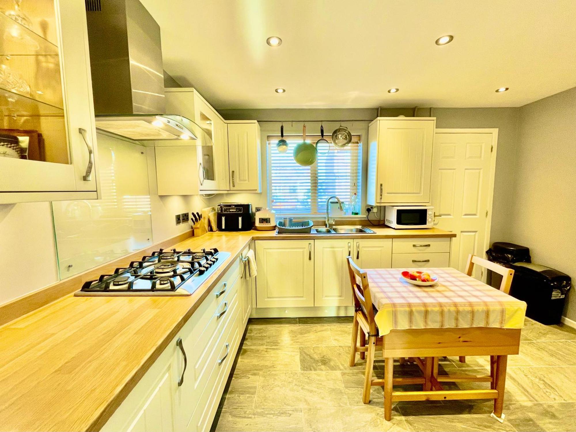 Cosy Quiet Double Bed & Breakfast